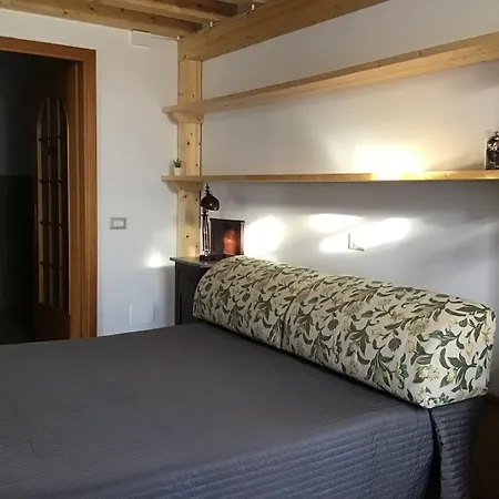 Viola Nel Parco Farmház SantʼAlfio